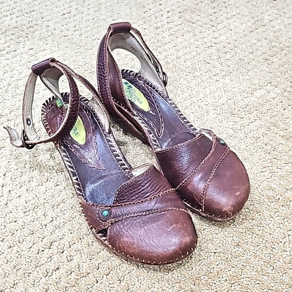 El naturalista leather shoes size 38